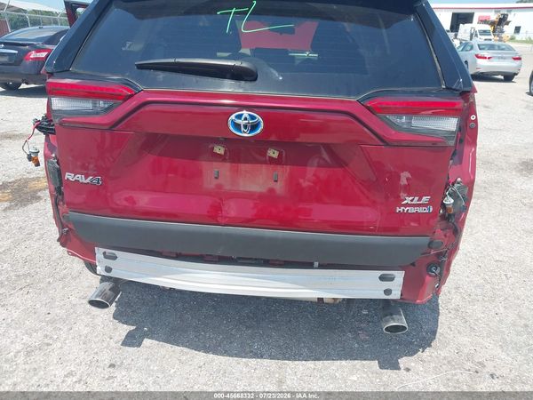 2024 TOYOTA RAV4 HYBRID XLE