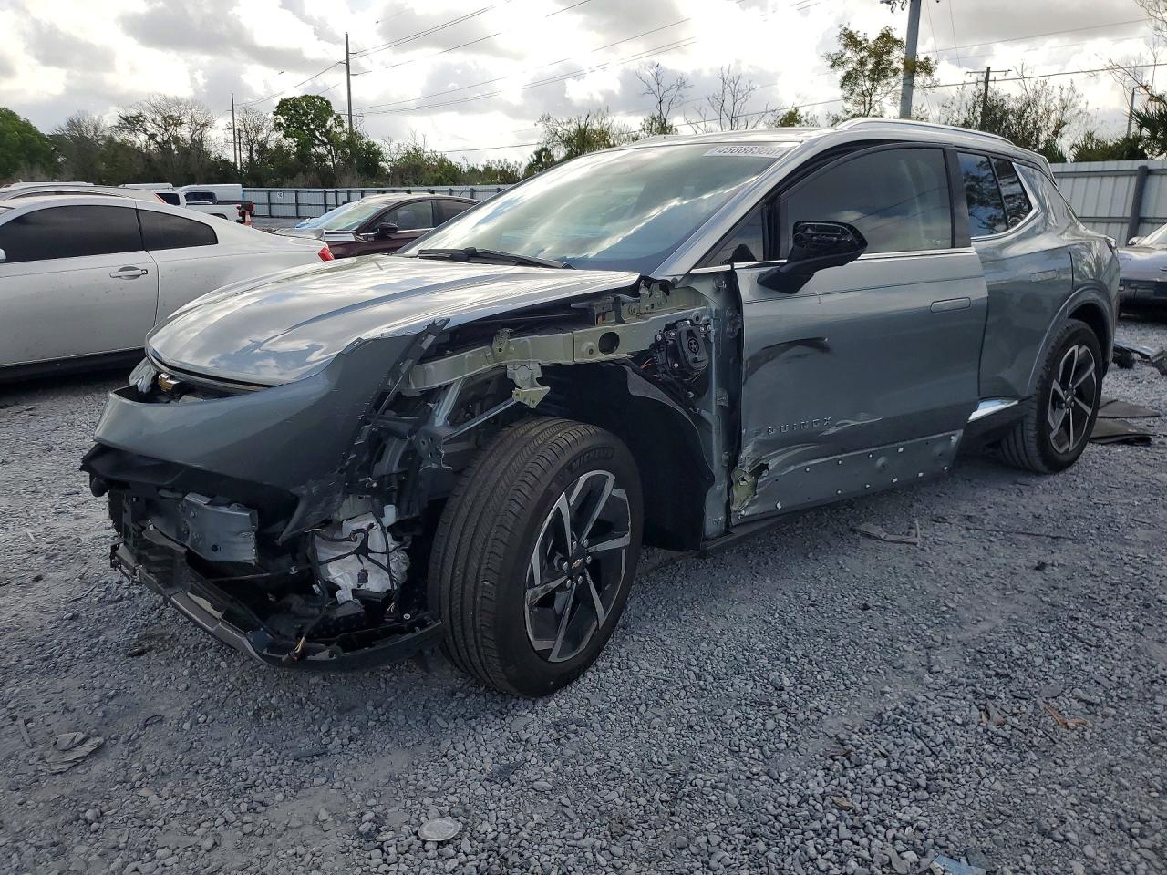 2024 CHEVROLET EQUINOX 2LT — Front 3/4