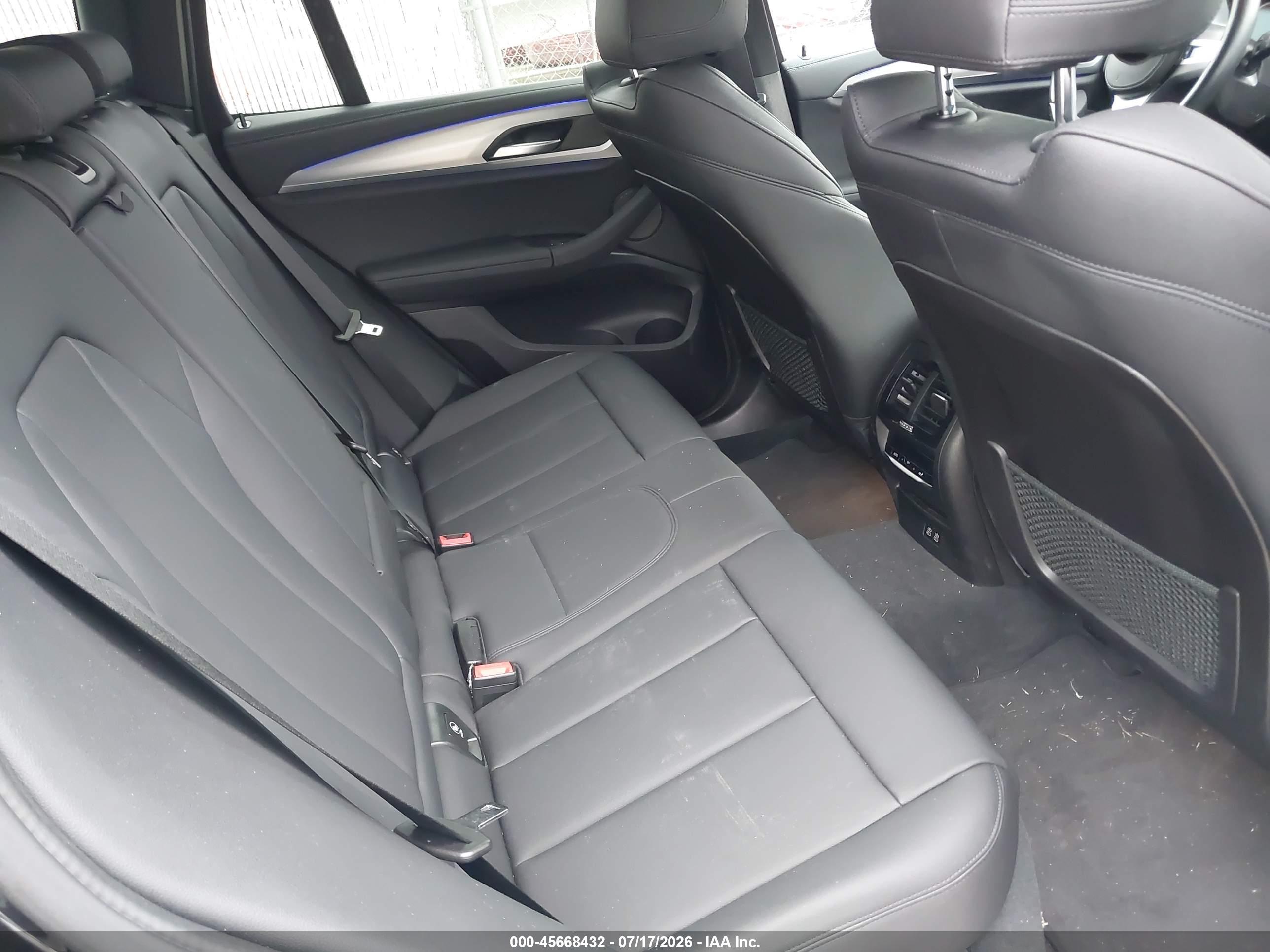 2021 BMW X3 M40i
