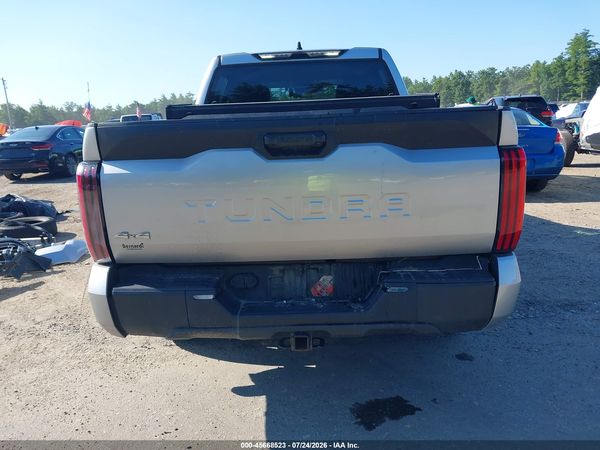 2022 TOYOTA TUNDRA SR5