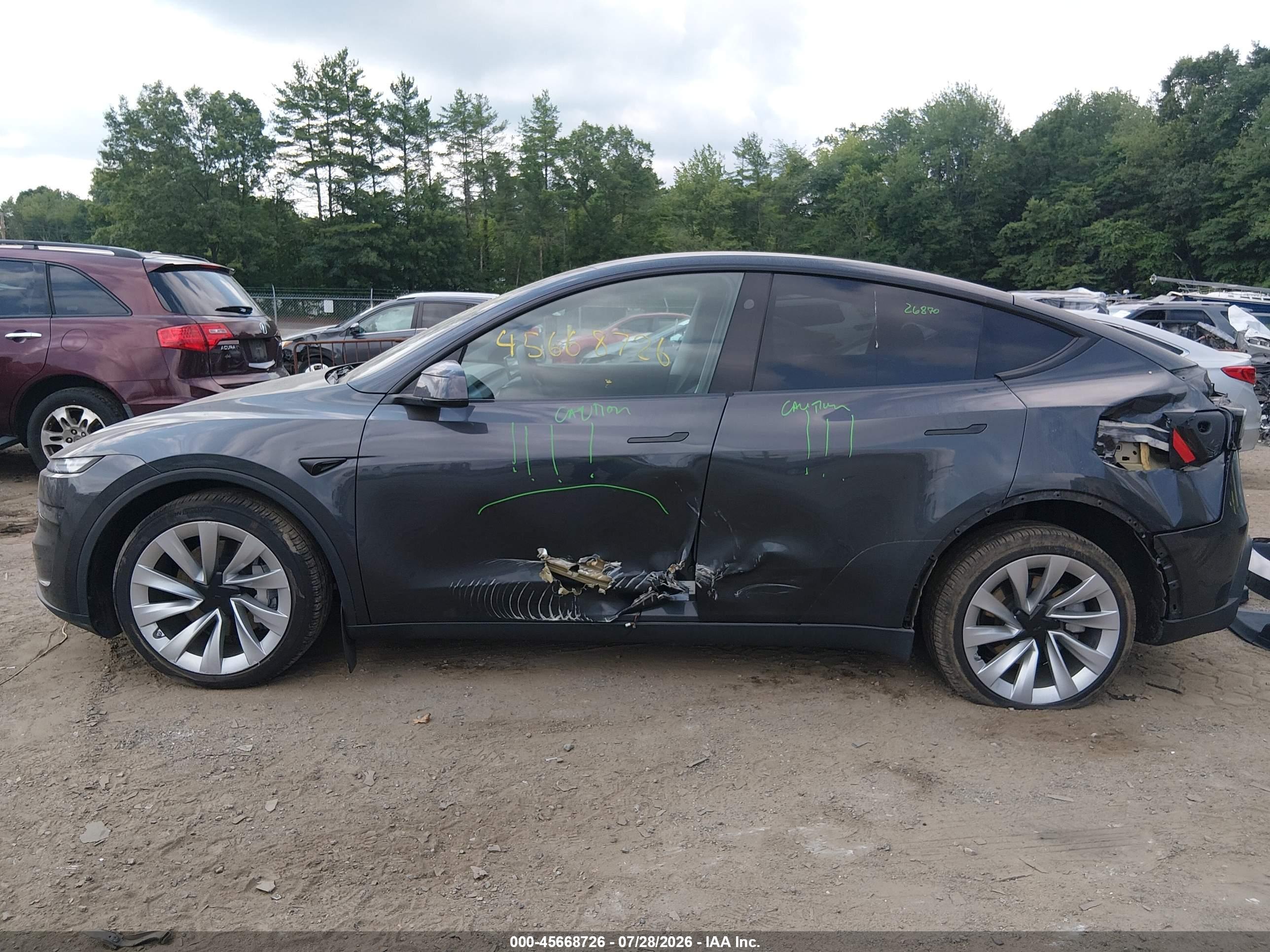 2026 TESLA MODEL Y