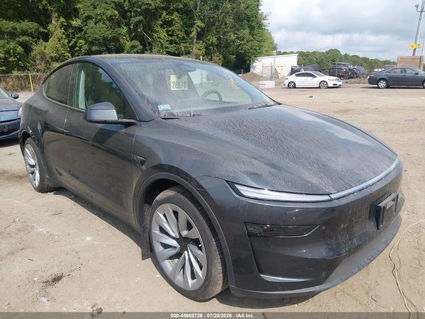 2026 TESLA MODEL Y