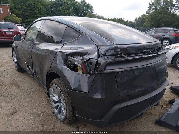 2026 TESLA MODEL Y