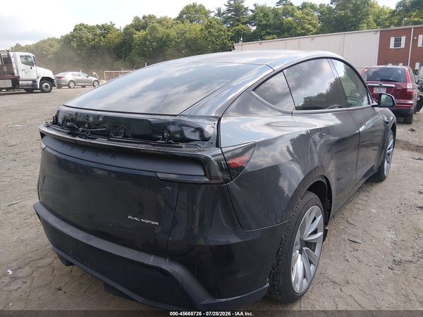 2026 TESLA MODEL Y