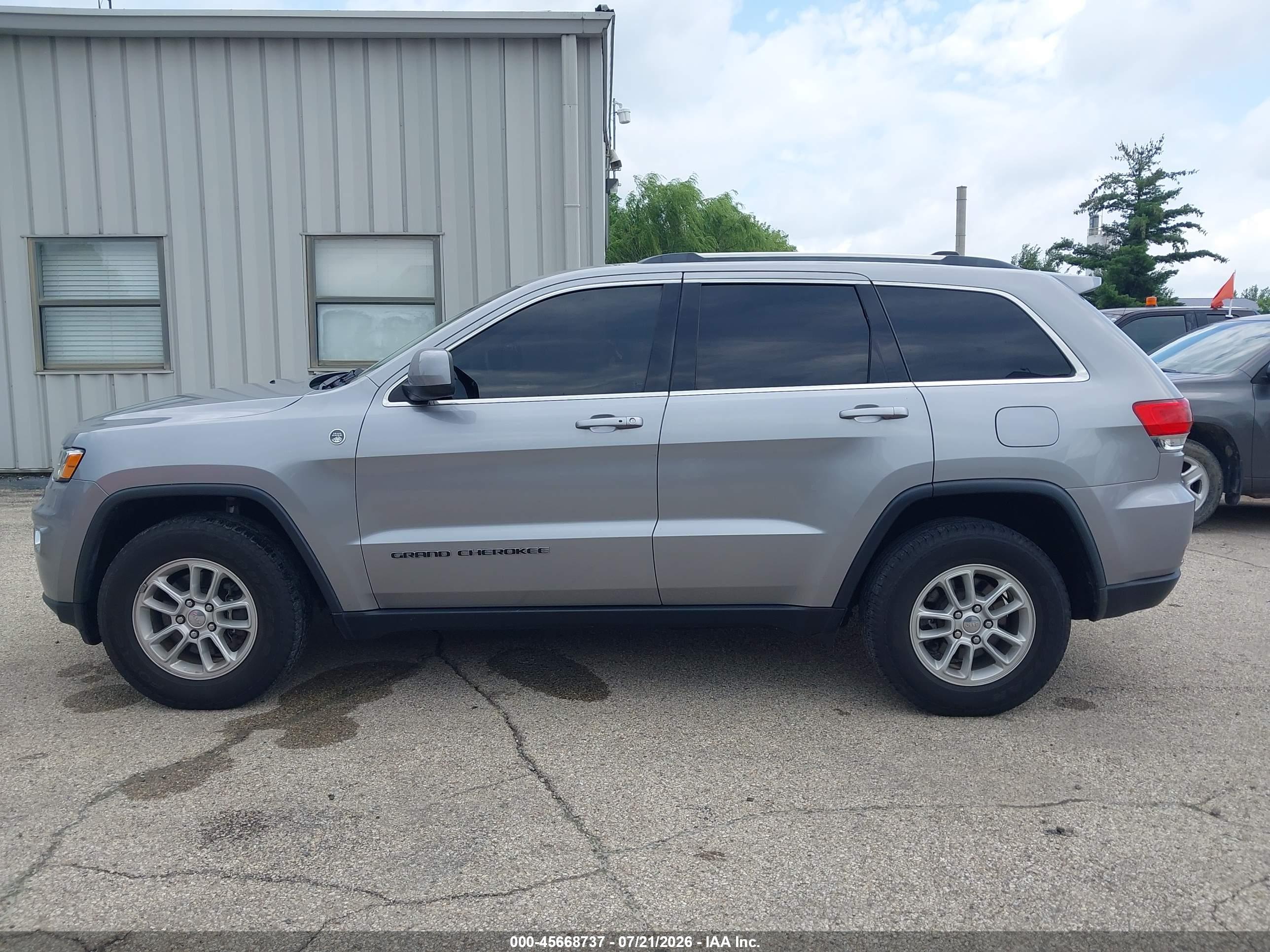 2019 JEEP GRAND CHEROKEE LAREDO E 4X4