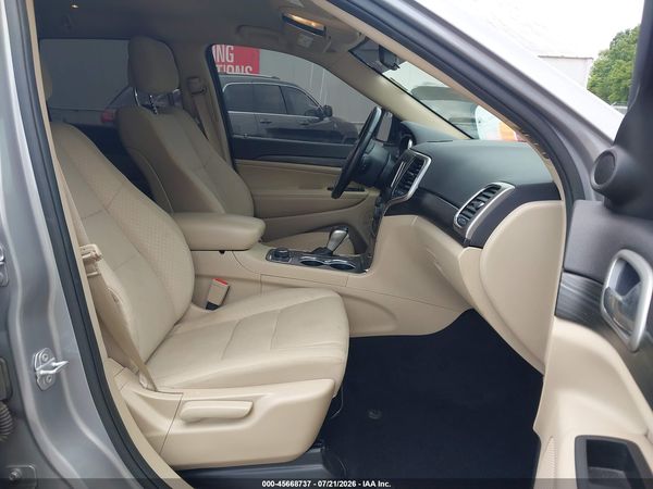2019 JEEP GRAND CHEROKEE LAREDO E 4X4