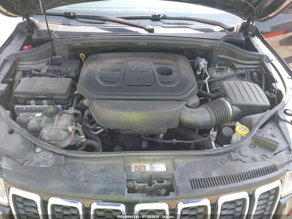 2019 JEEP GRAND CHEROKEE LAREDO E 4X4