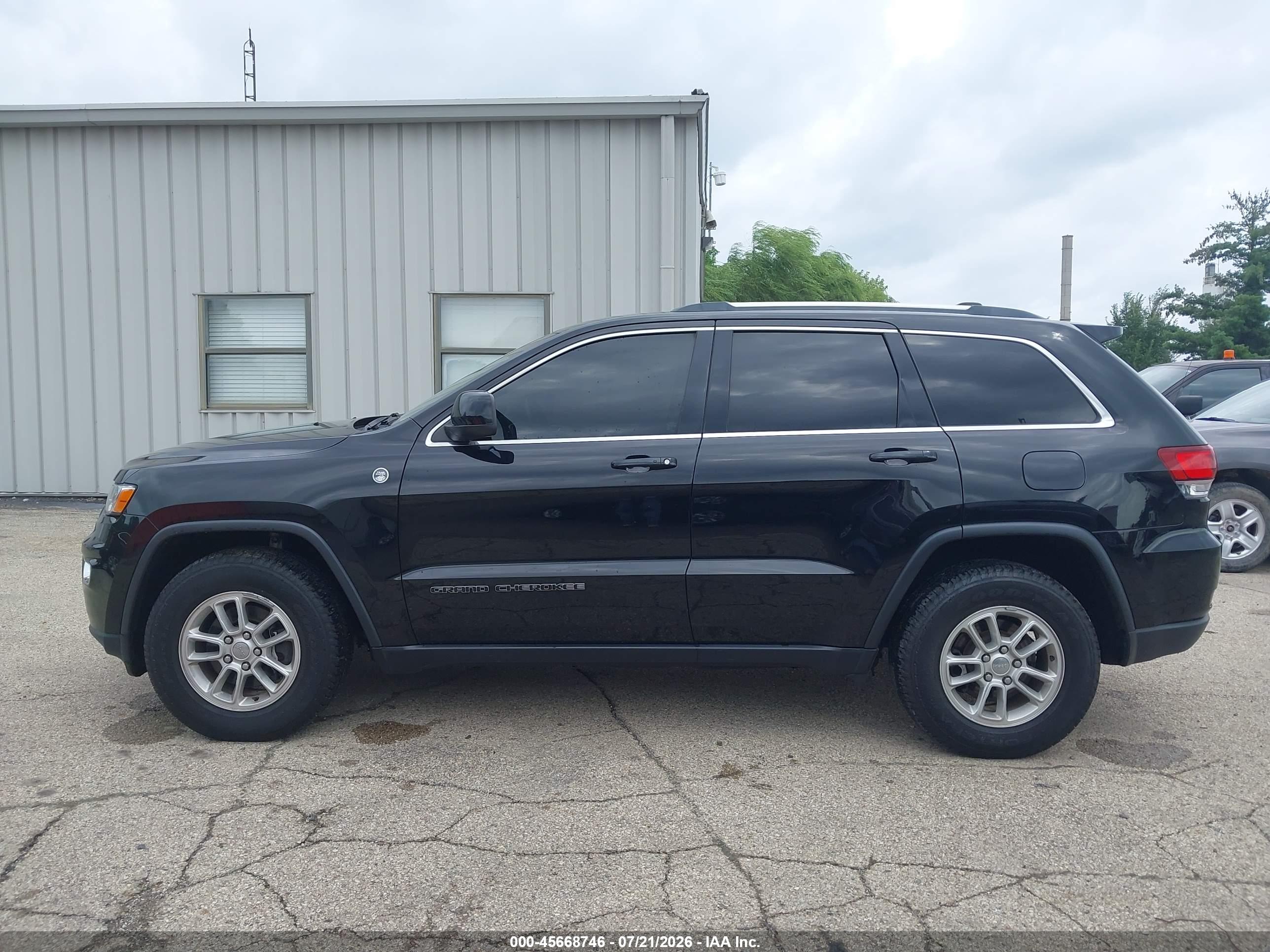 2020 JEEP GRAND CHEROKEE LAREDO E 4X4