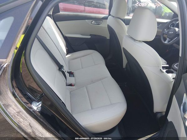 2023 KIA FORTE LXS