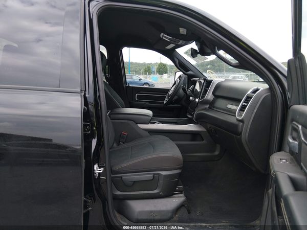 2025 RAM 2500 BIG HORN  4X4 6'4 BOX