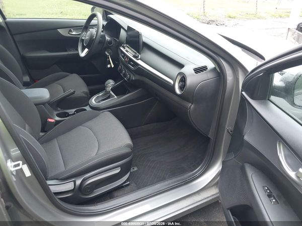 2022 KIA FORTE LXS