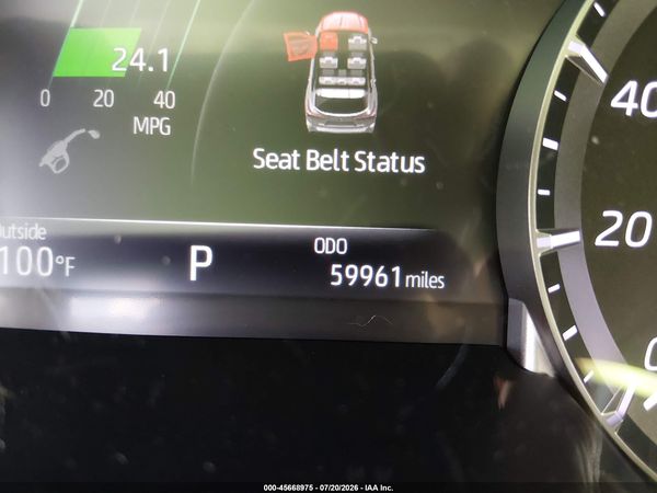 2022 TOYOTA HIGHLANDER XLE