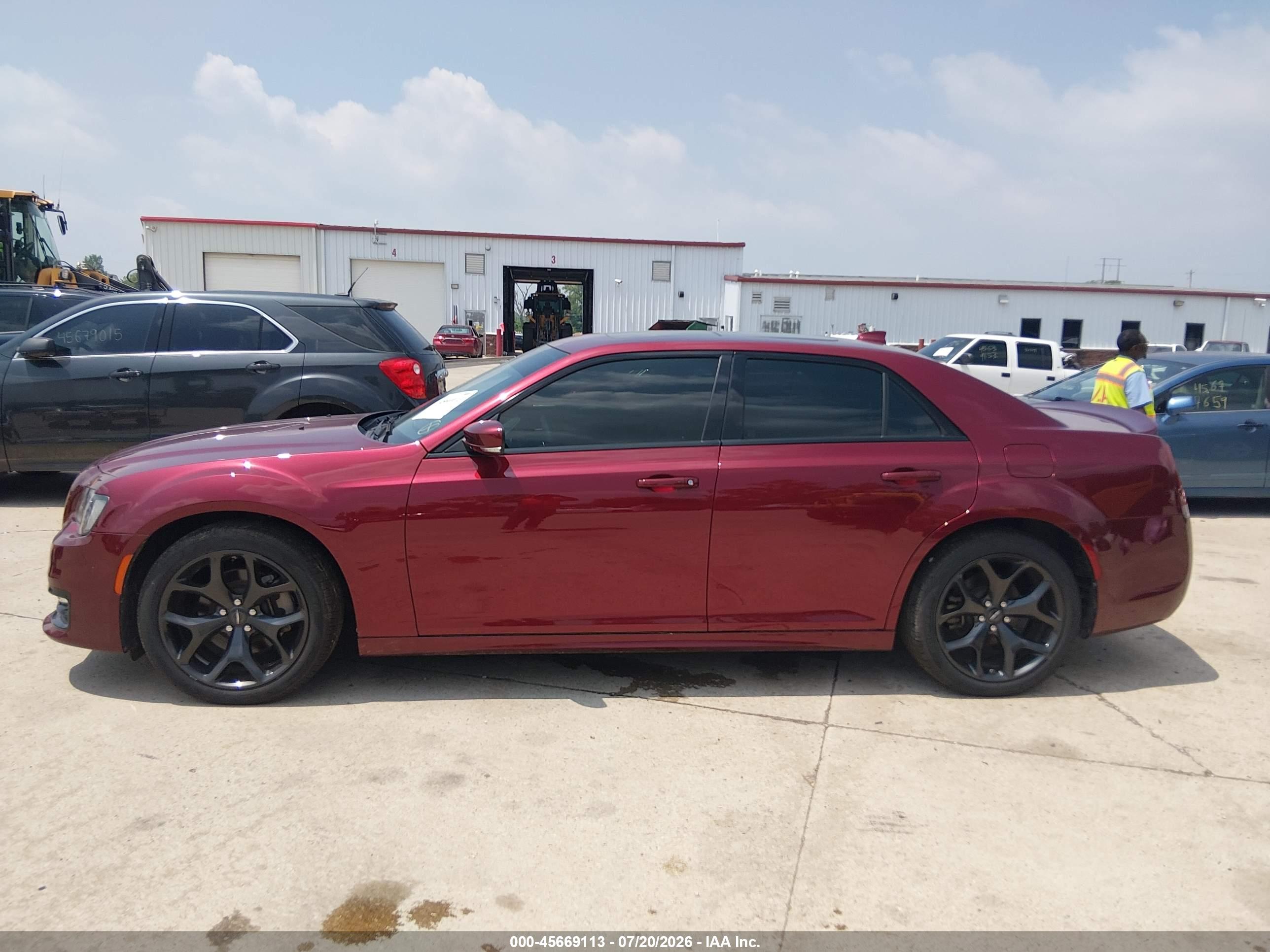 2022 CHRYSLER 300 S