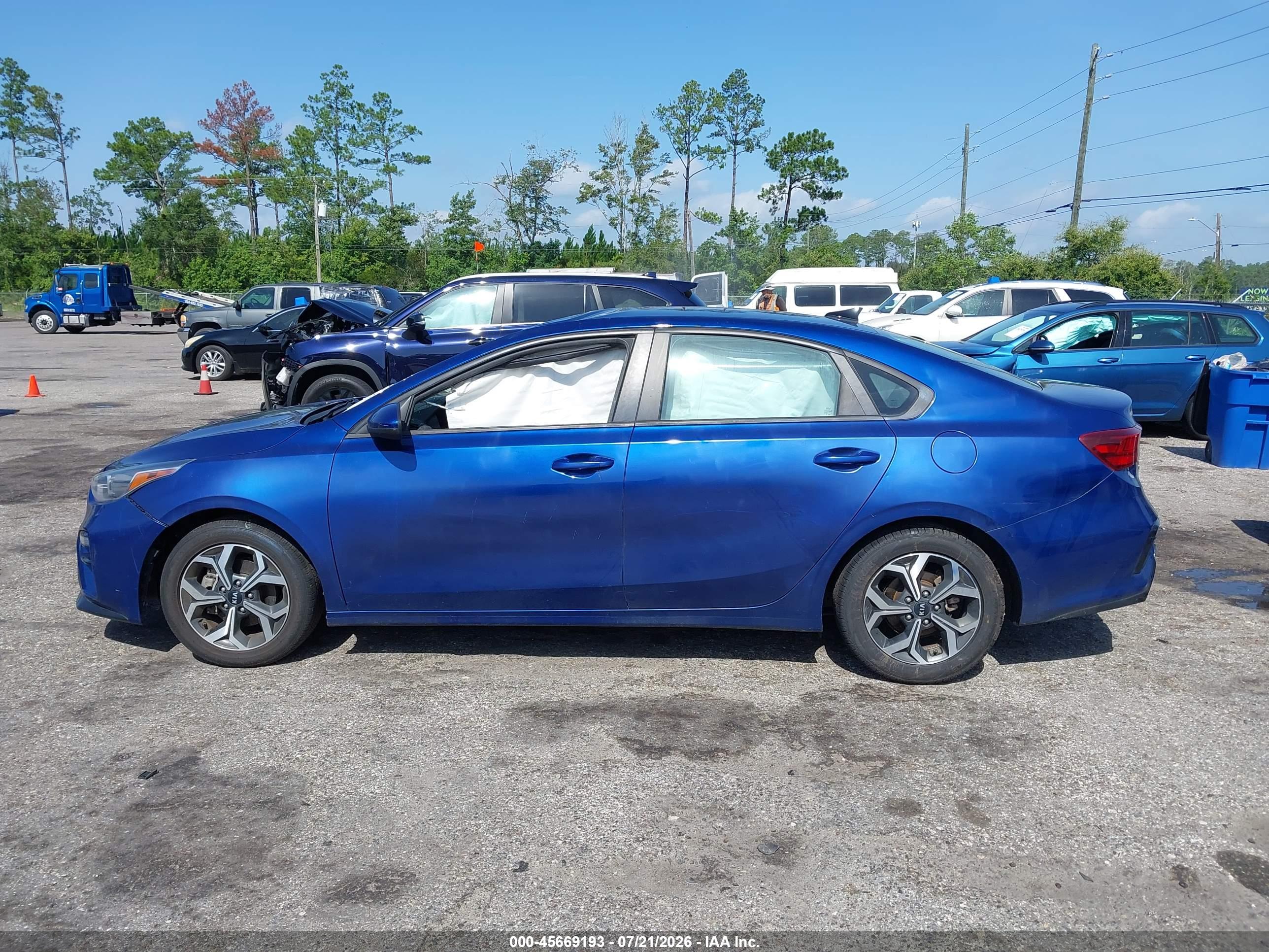 2021 KIA FORTE LXS