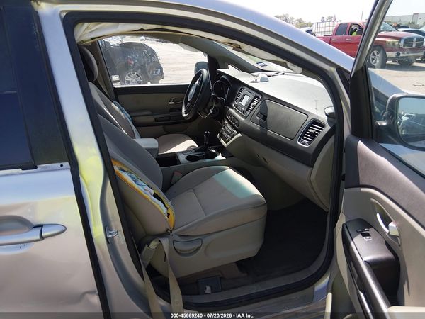2017 KIA SEDONA LX