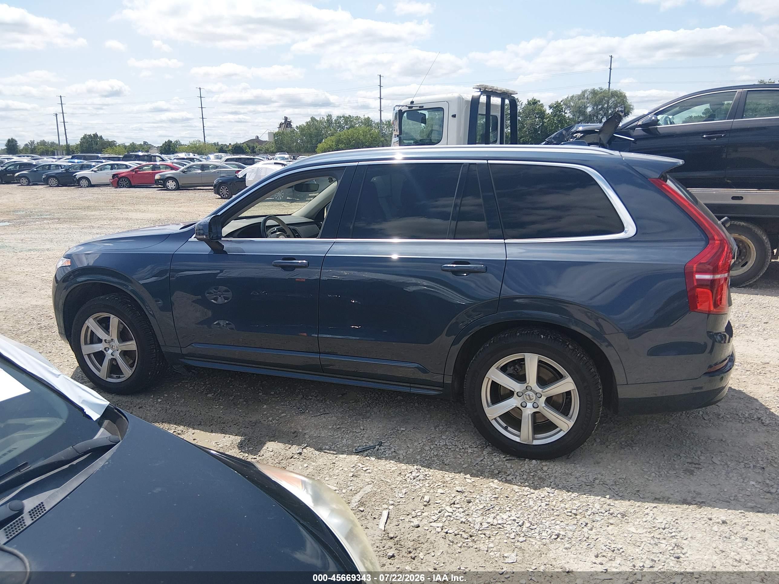 2023 VOLVO XC90 B6 CORE
