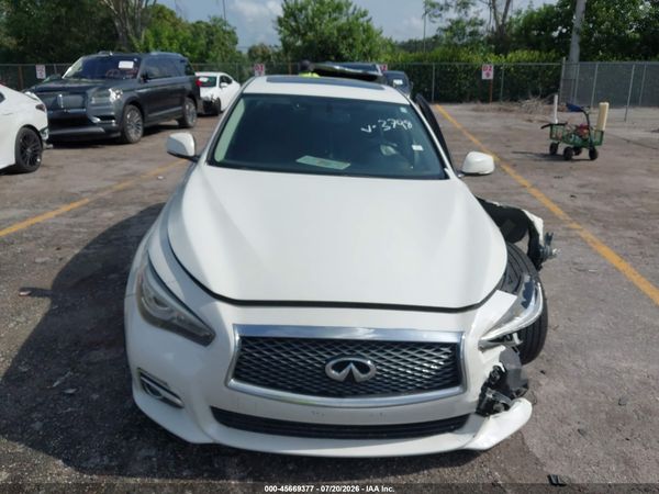 2016 INFINITI Q50 3.0T PREMIUM