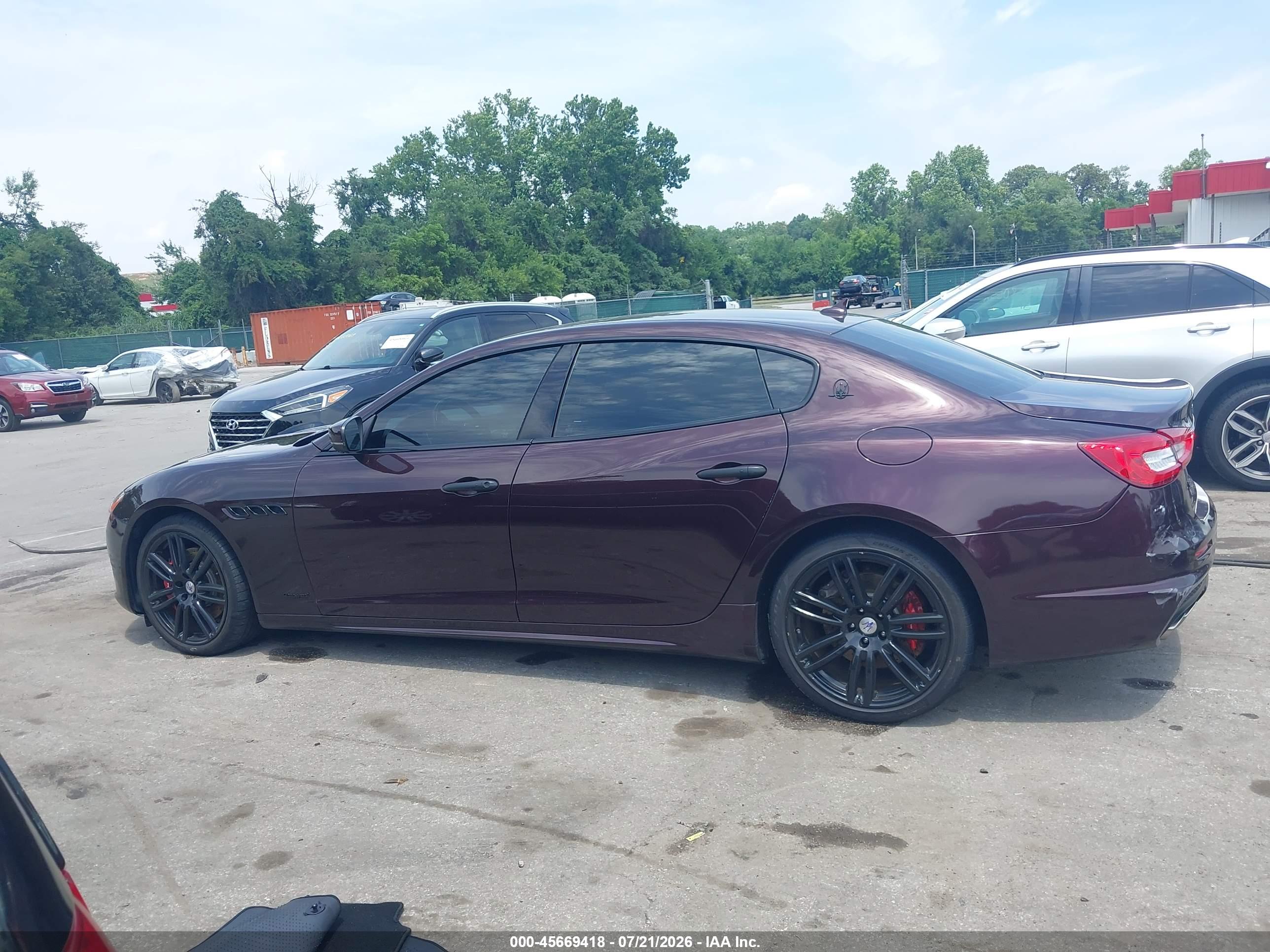 2017 MASERATI QUATTROPORTE S Q4 GRANSPORT