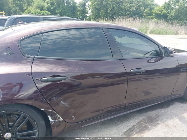 2017 MASERATI QUATTROPORTE S Q4 GRANSPORT
