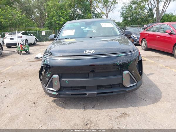 2024 HYUNDAI KONA SE