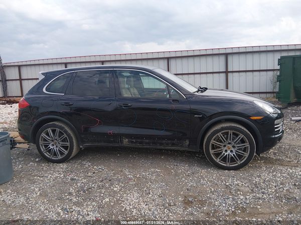 2014 PORSCHE CAYENNE DIESEL PLATINUM EDITION