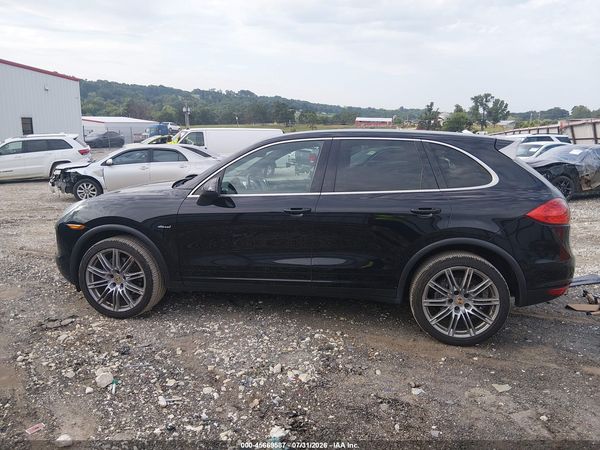 2014 PORSCHE CAYENNE DIESEL PLATINUM EDITION