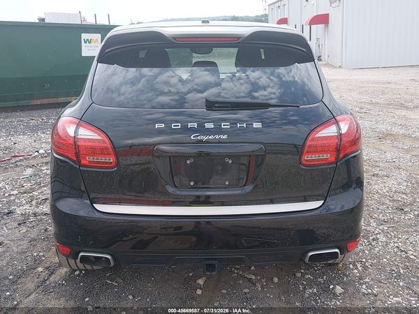 2014 PORSCHE CAYENNE DIESEL PLATINUM EDITION
