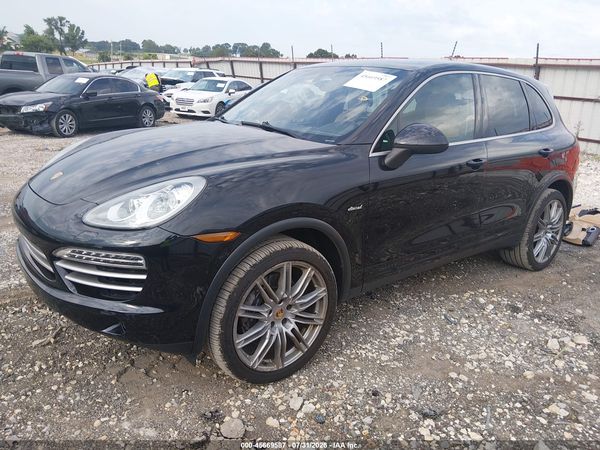 2014 PORSCHE CAYENNE DIESEL PLATINUM EDITION
