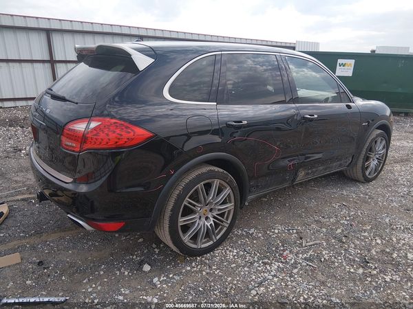 2014 PORSCHE CAYENNE DIESEL PLATINUM EDITION