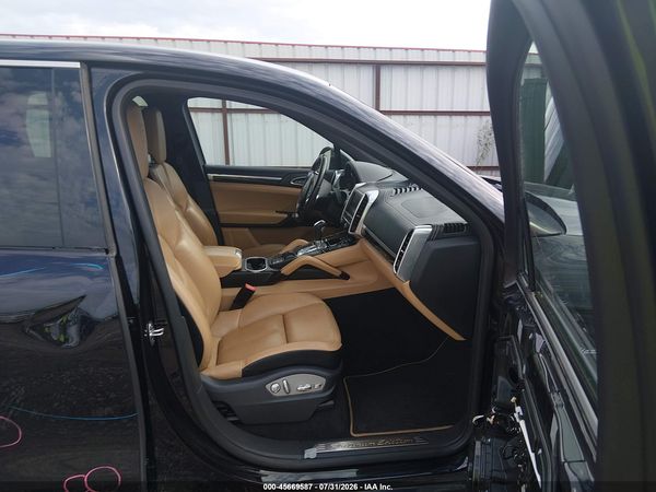 2014 PORSCHE CAYENNE DIESEL PLATINUM EDITION