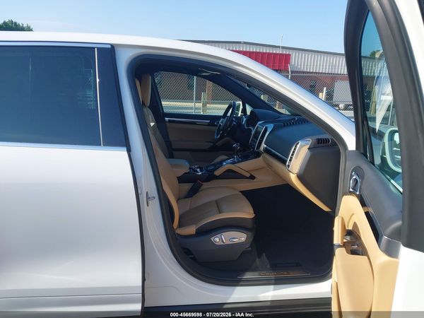 2016 PORSCHE CAYENNE DIESEL