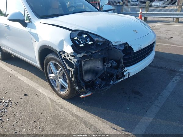 2016 PORSCHE CAYENNE DIESEL