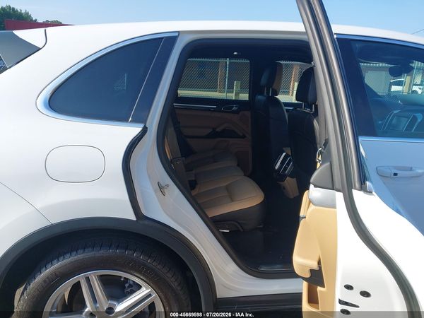 2016 PORSCHE CAYENNE DIESEL