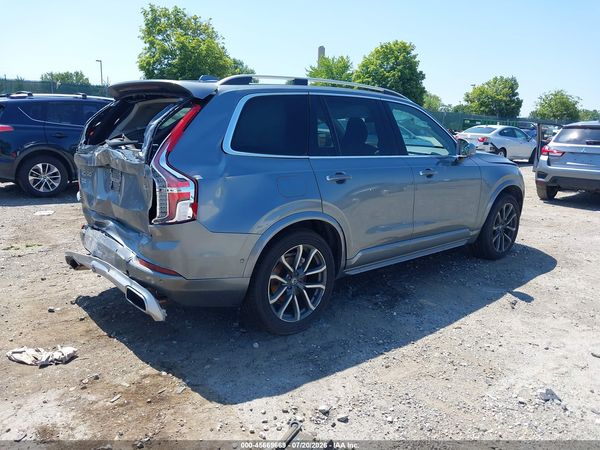 2018 VOLVO XC90 T6 MOMENTUM