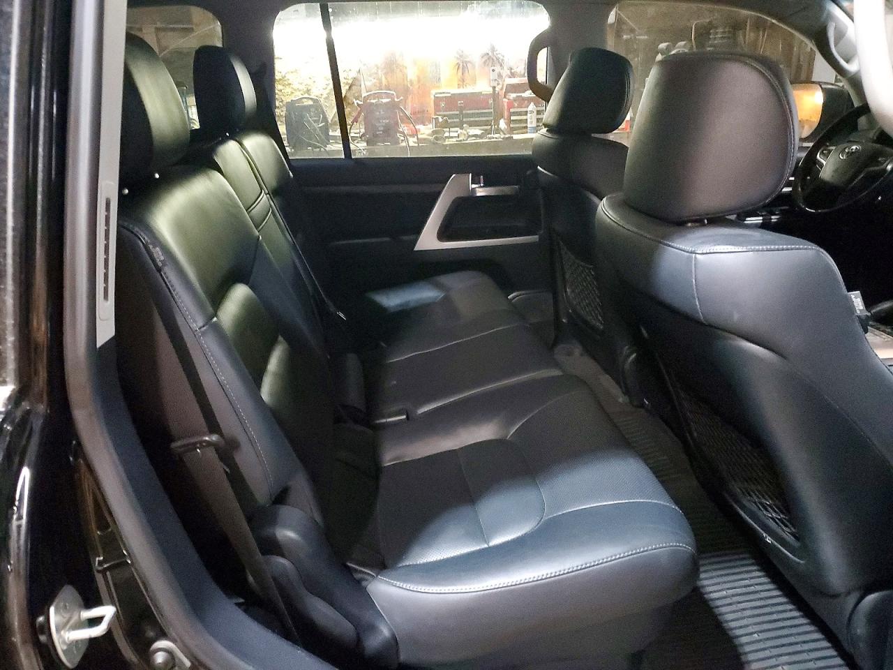 2019 TOYOTA LAND CRUISER VX-R