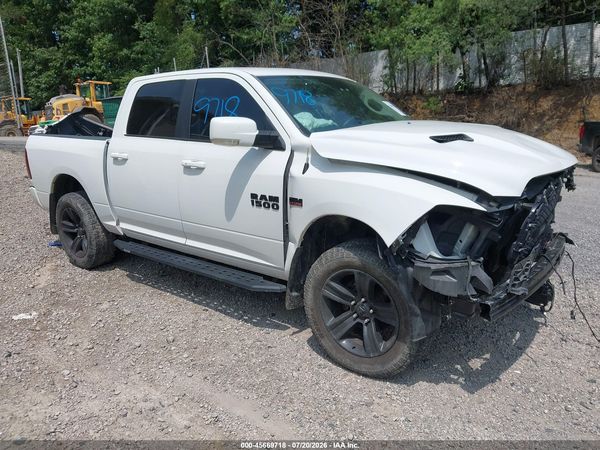 2017 RAM 1500 NIGHT  4X4 5'7 BOX