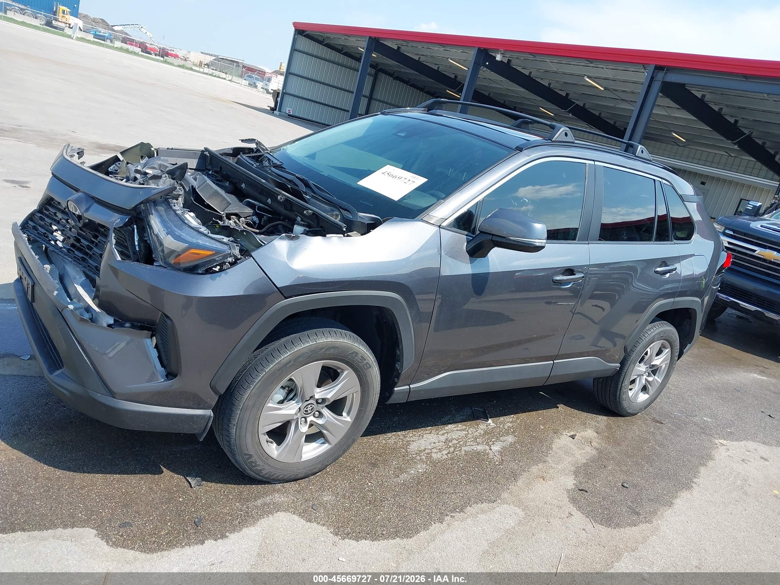 2022 TOYOTA RAV4 XLE