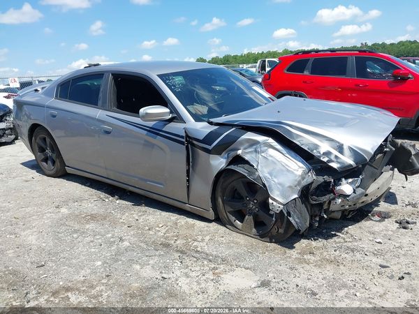 2013 DODGE CHARGER SE