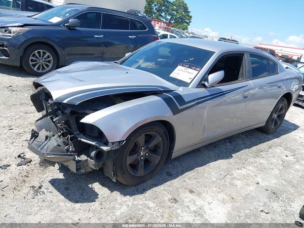 2013 DODGE CHARGER SE