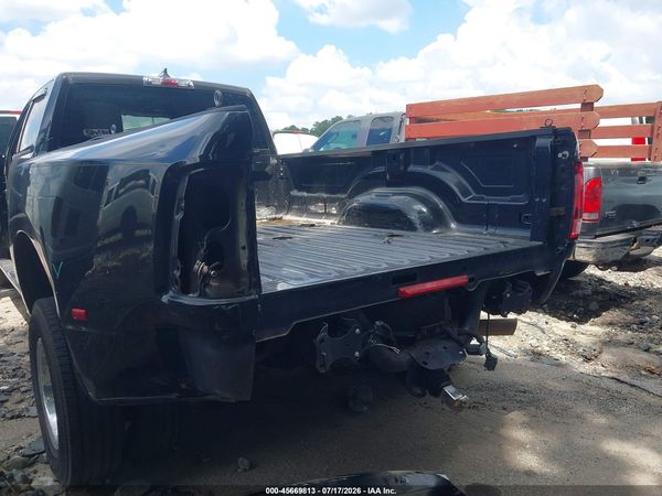 2017 RAM 3500 TRADESMAN  4X2 8' BOX