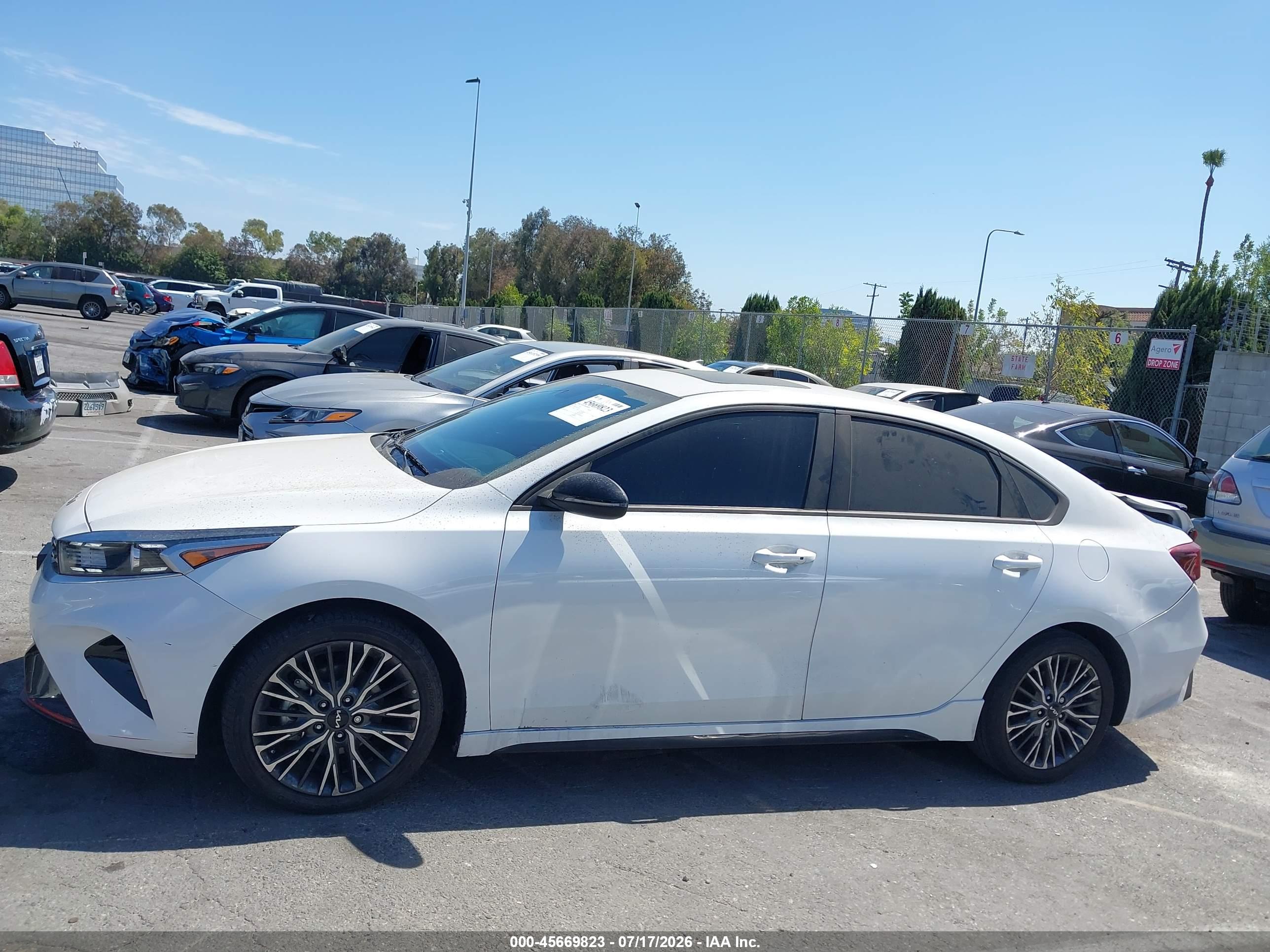 2024 KIA FORTE GT-LINE