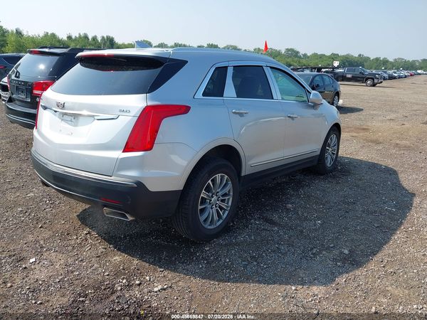2017 CADILLAC XT5 LUXURY