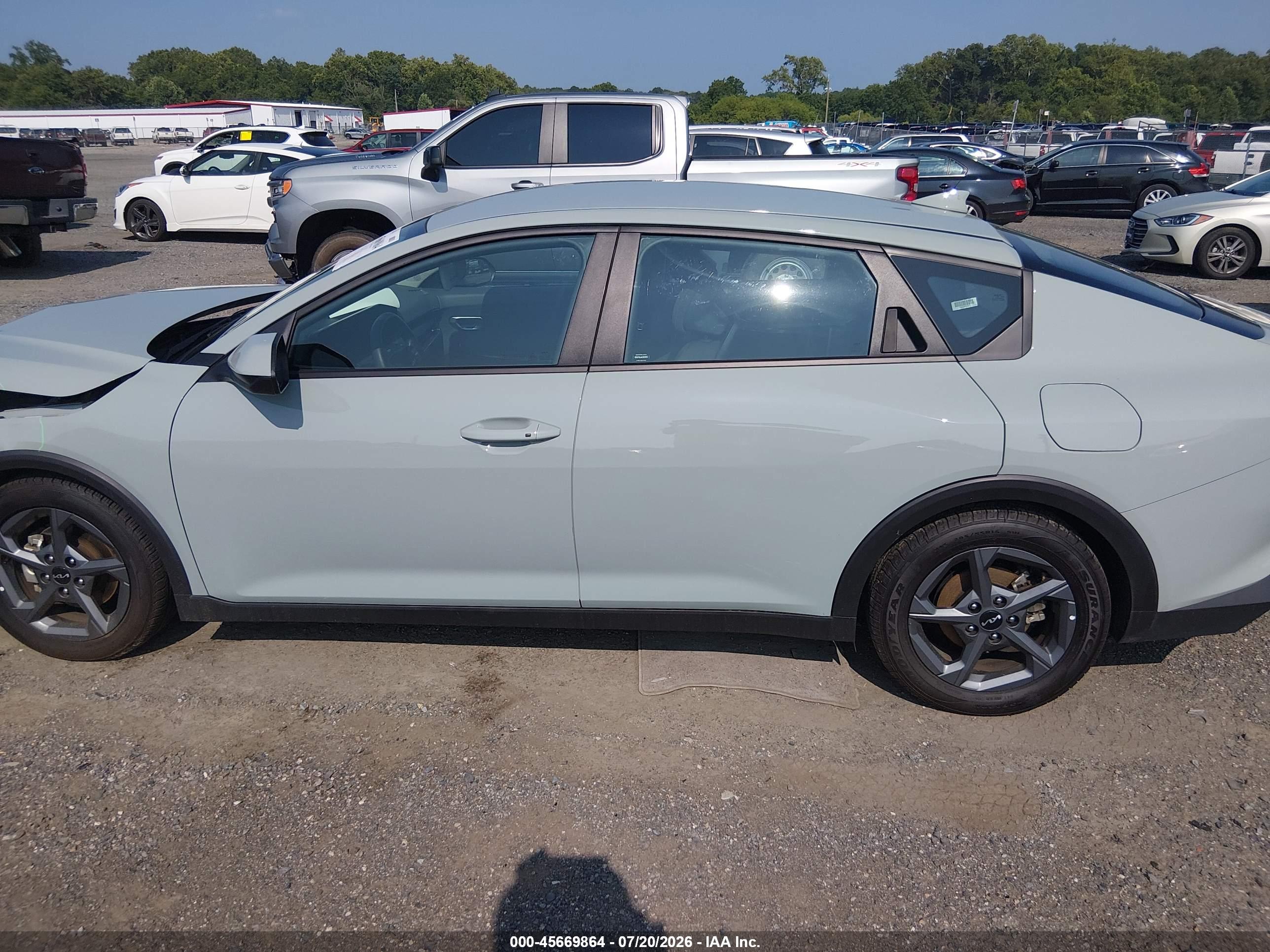 2025 KIA K4 LXS