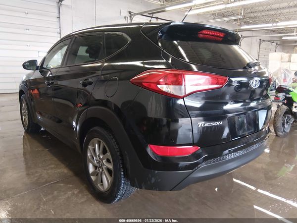 2018 HYUNDAI TUCSON SE