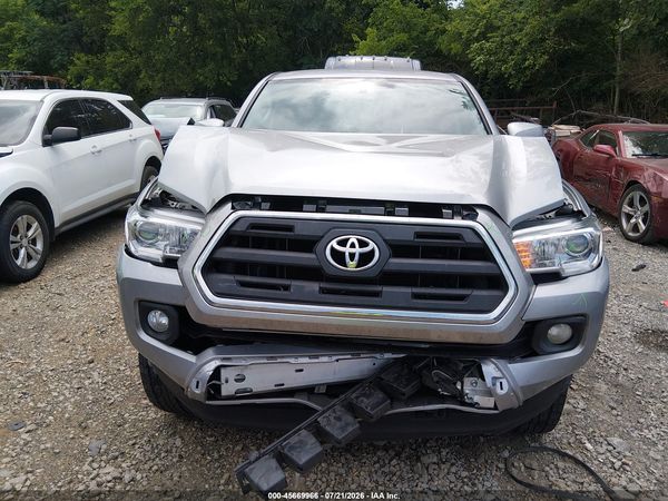 2017 TOYOTA TACOMA SR5 V6