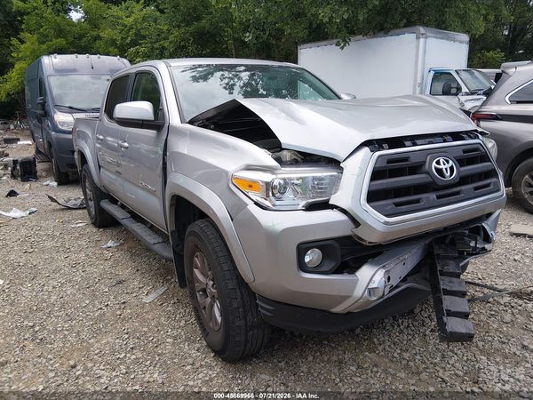 2017 TOYOTA TACOMA SR5 V6