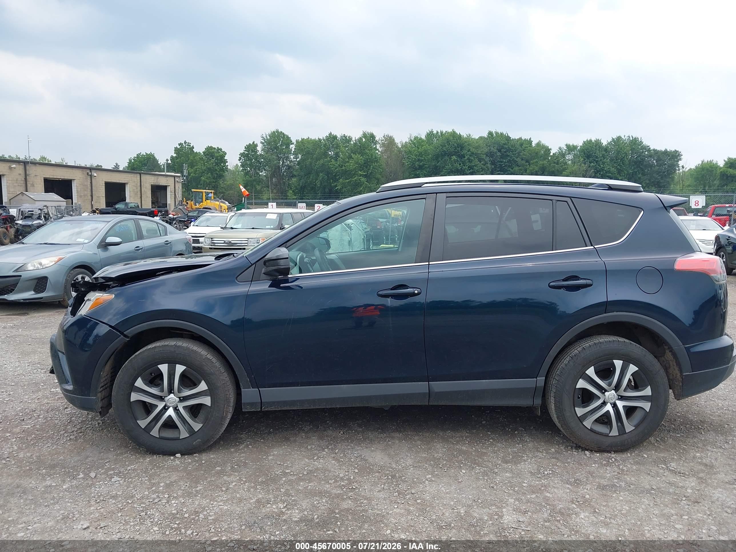 2018 TOYOTA RAV4 LE
