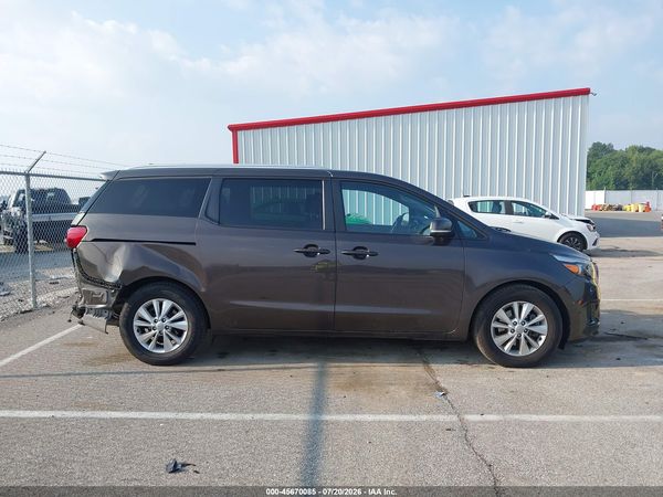 2016 KIA SEDONA LX