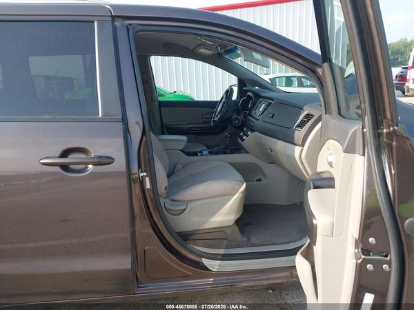 2016 KIA SEDONA LX