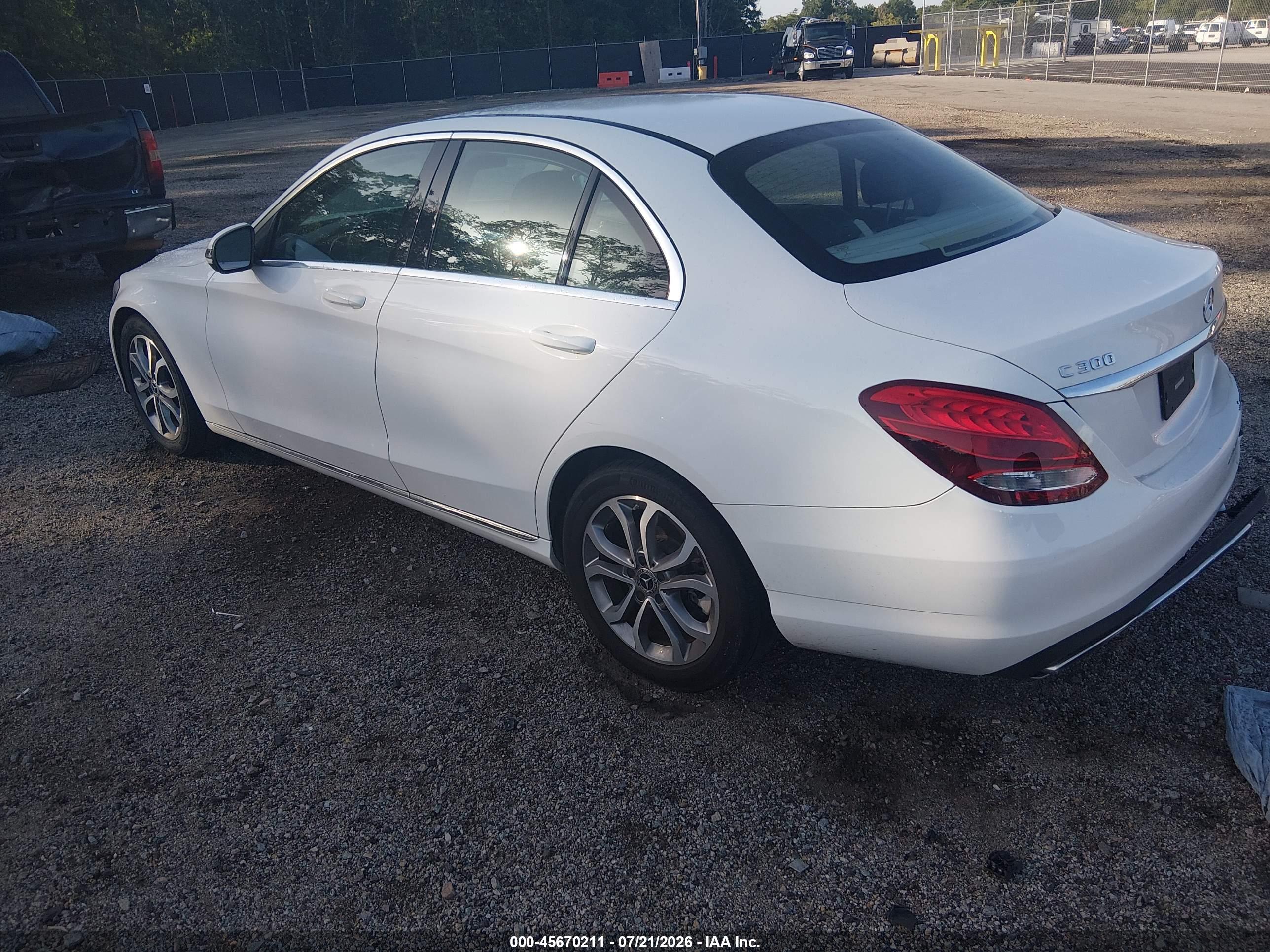 2017 MERCEDES-BENZ C 300 C300